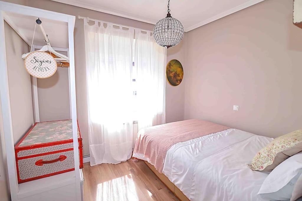 Apartamento Con Encanto "Las Raices" Santander Exteriör bild